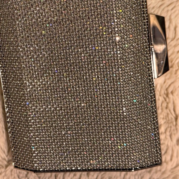 La Regale Silver Glitter Clutch for Special Occasions - Picture 7 of 9